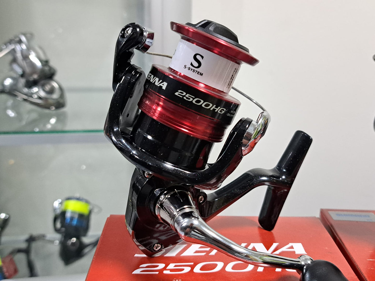 Shimano Sienna 2500HG  Carrete Spinning Trucha